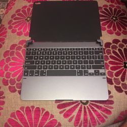Brydge Keyboard With Back Plate For 3rd Gen iPad 