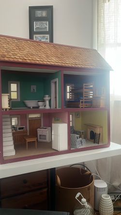 Wood Doll House