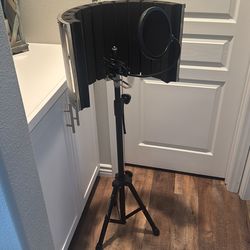 Solo Microphone Stand