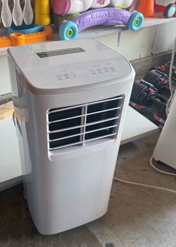 Portable air conditioner