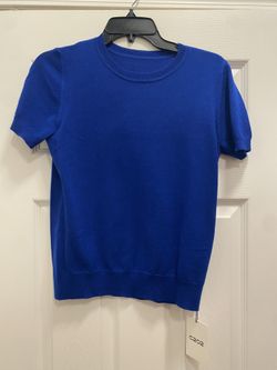 Women’s knit top