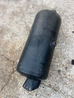 Ekstensive 8gallon tank $85