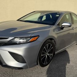 Toyota Camry 2019