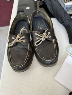 Sperry Boat Shoes Size 9
