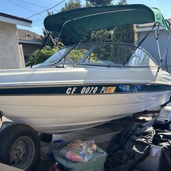 2000 Bayliner  Boat 