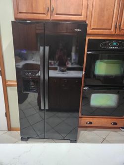 black refrigerator 36 inch wide