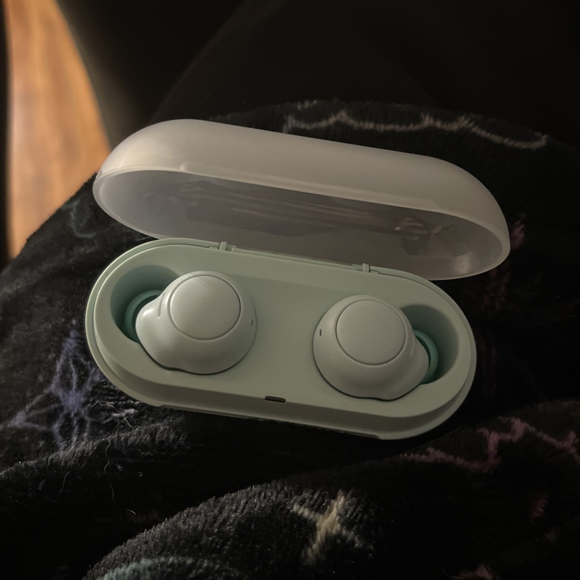 Sony WF-C500 Truly Wireless In-ear Earbud headphones