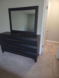 Bedroom set