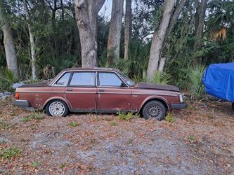 1984 Volvo 240 Series