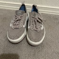 Women’s Vans Ultra Range