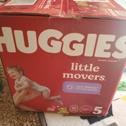 Huggies Size 5 (50 Diapers)