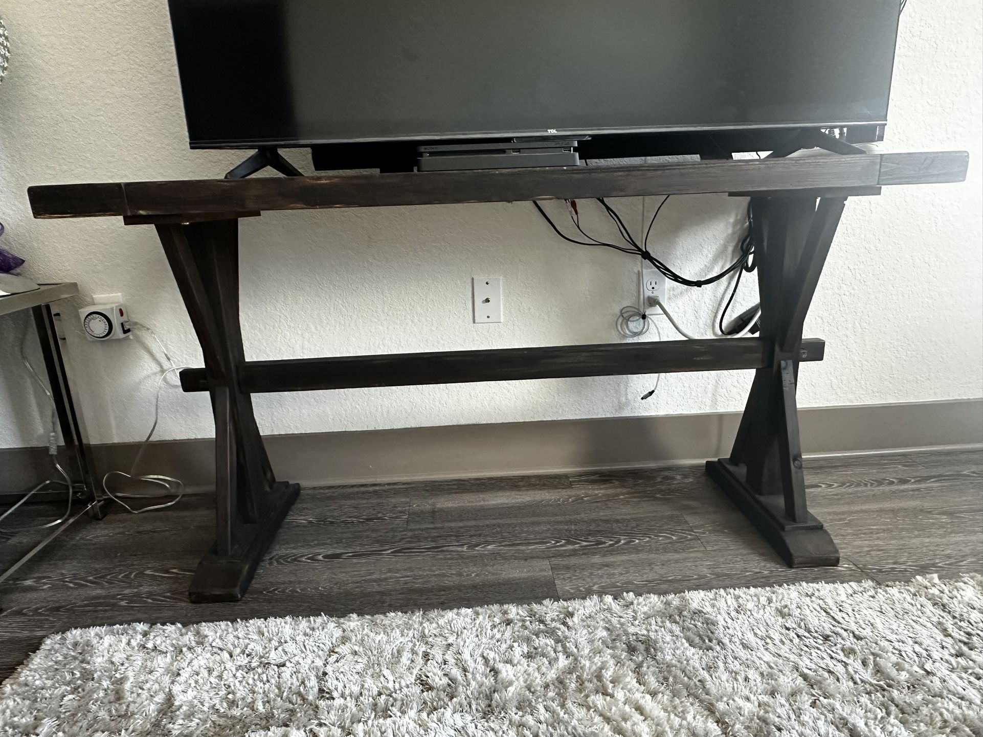 Half table Or Tv Stand MOVING TODAY 10/26!!