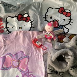 Adorable 💖Hello-Kitty Bundle Tshirts.shades & More!!🤍🩷