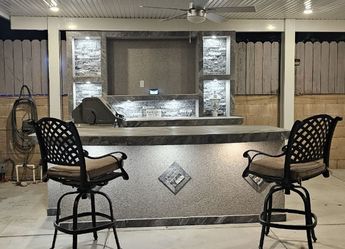 BBQ ISLAND WITH MEDIA WALL