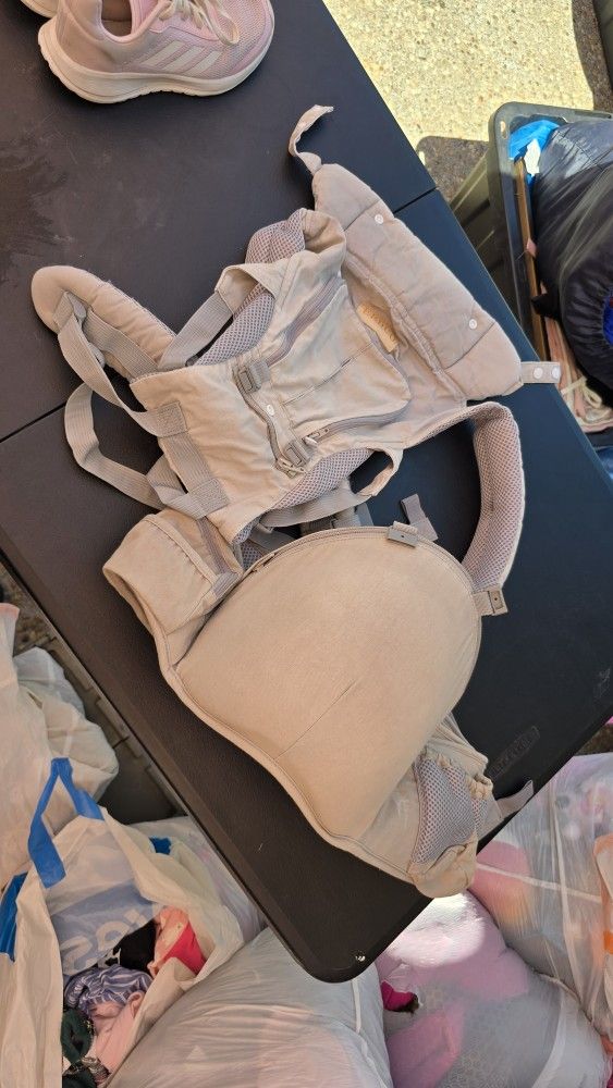 Baby Carrier With Hip Seat