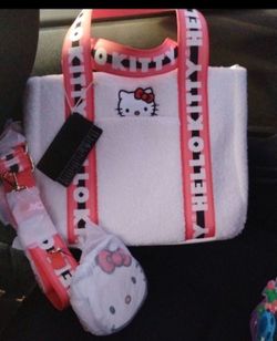 Hello Kitty, new tag still on large handbag with matching pouch