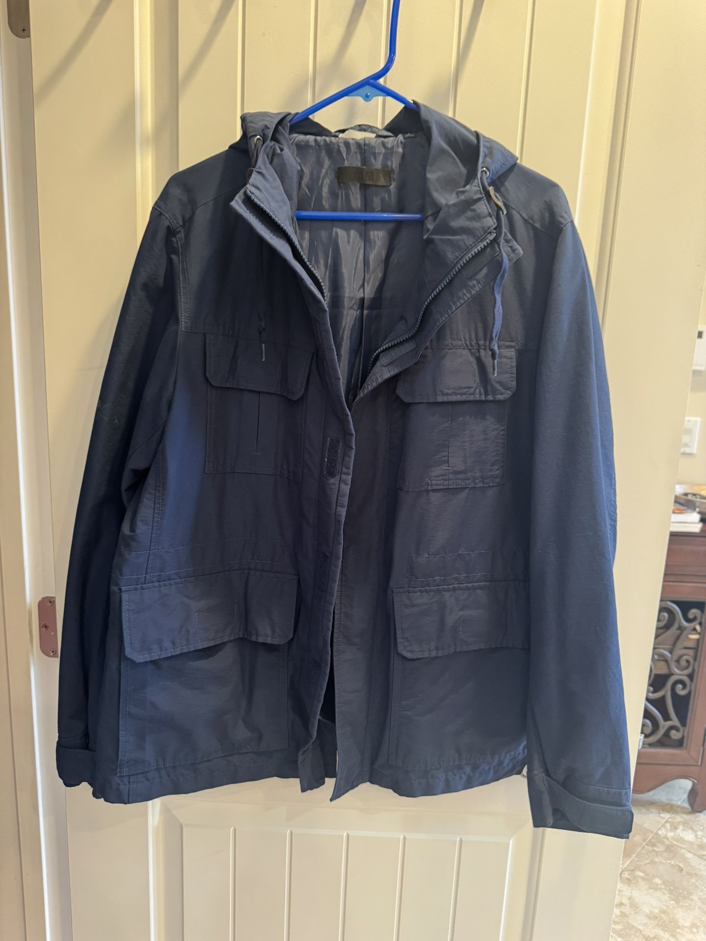 Like New Uniqlo Men’s Utility Parka Rain Jacket Size L