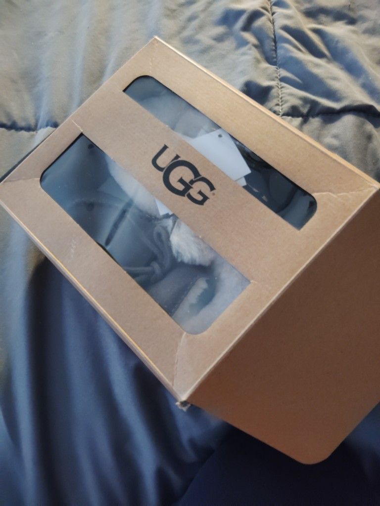 Toddler Uggs BRAND NEW IN BOX