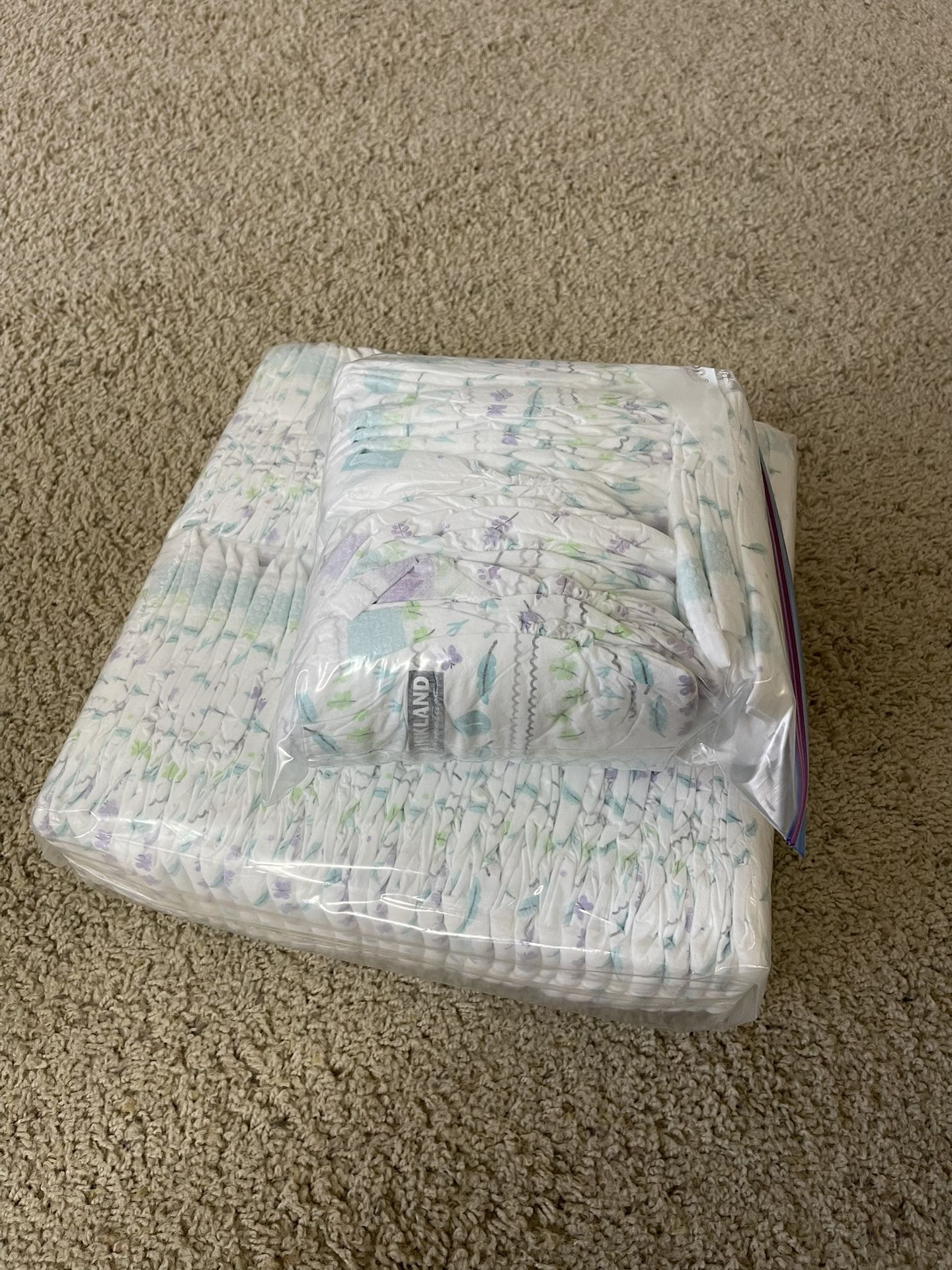 Kirkland Diaper Size 1