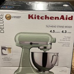 Brand New In Box Kitchen Aid Deluxe 