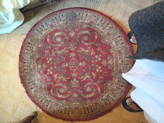 Round Rug