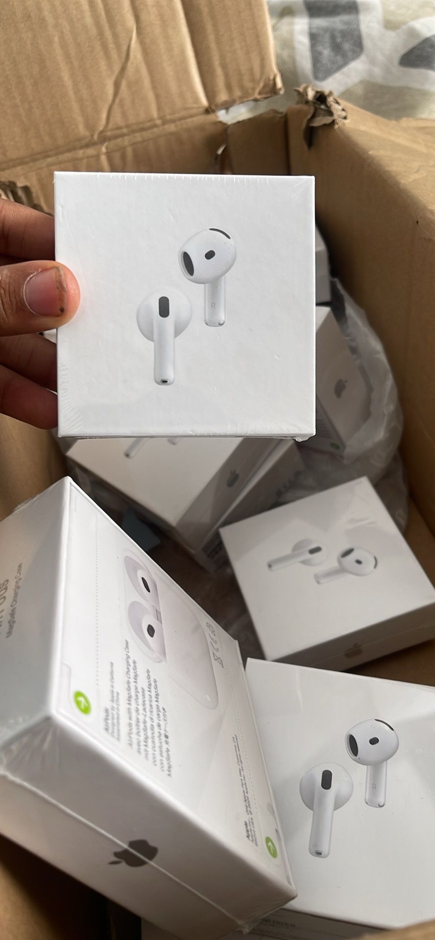 Air Pod 4 noise Cancellation