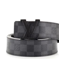 Loui Vuitton Belt 