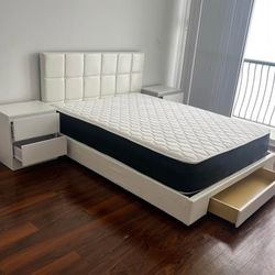 Brand New Bedroom Set with Mattress and Nightstands / Cama Queen con Colchón y Mesas de Noche Nuevo a Estrenar...Fast 🚚 