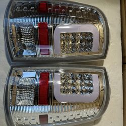 Dodge Ram 1500/2500/3500 LED taillight year 2009 to 2018