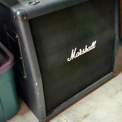 Marshall 4x12 Speaker Cabinet