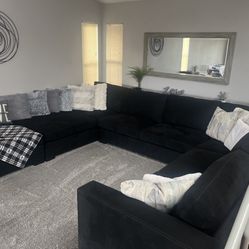 Beautiful Large Black Sectional 