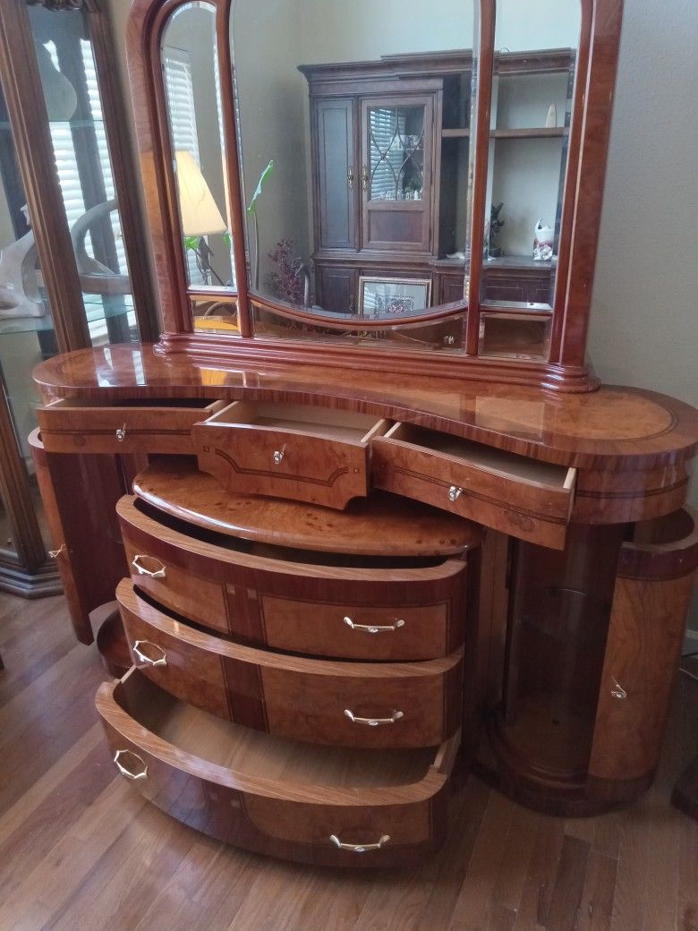 HOLLYWOOD! GORGEOUS! Burl Wood Veneer Bedroom Set