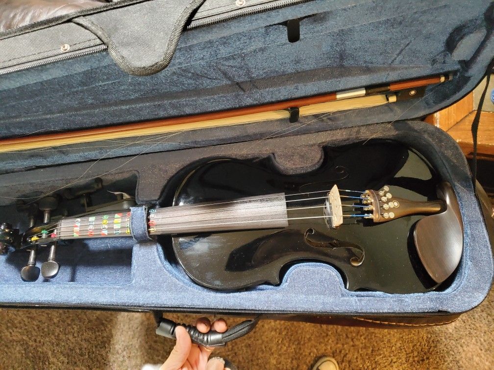 Cecellio Violin