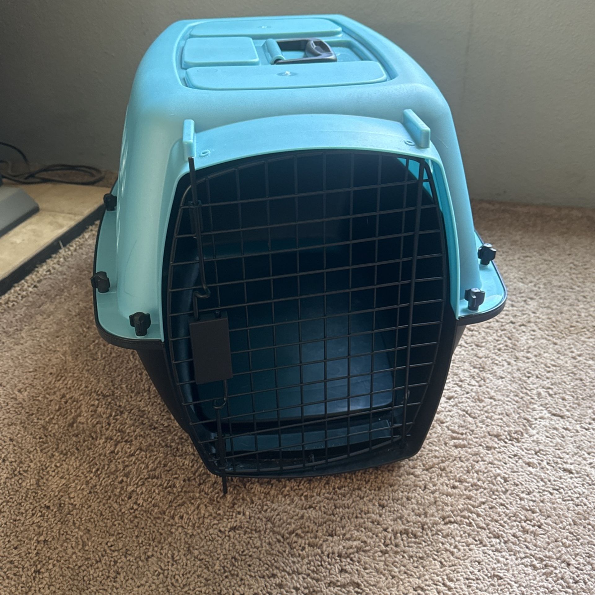 New Small Dog Crate 