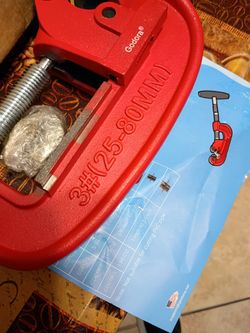 Pipe cutter
