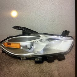 “Excellent Dodge Dart “ Headlight Crome Passenger Size Almost-New Good For 2013 To 2016 