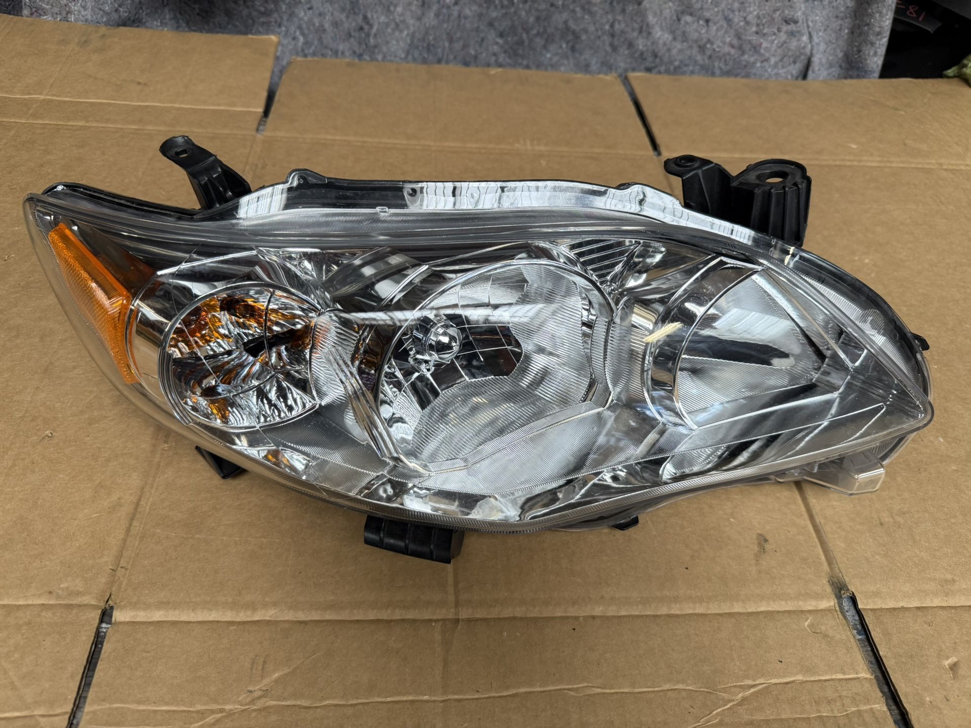 2011-2012-2013 Toyota Corolla Headlight Rh
