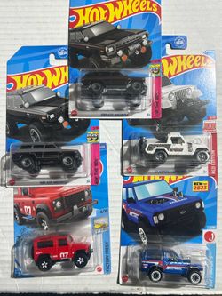 Hotwheels bundle of 5