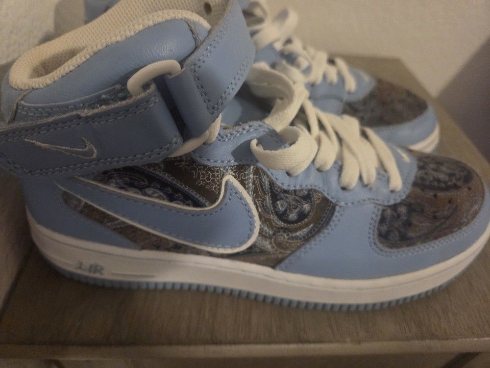 Vintage Nike Air Force 1 High Size 7 Woman
