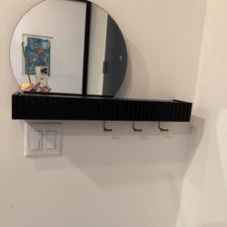 Doorway Shelf With Mirror