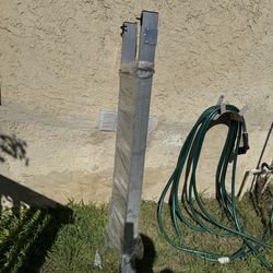 RV ladder.  special hooks for stability