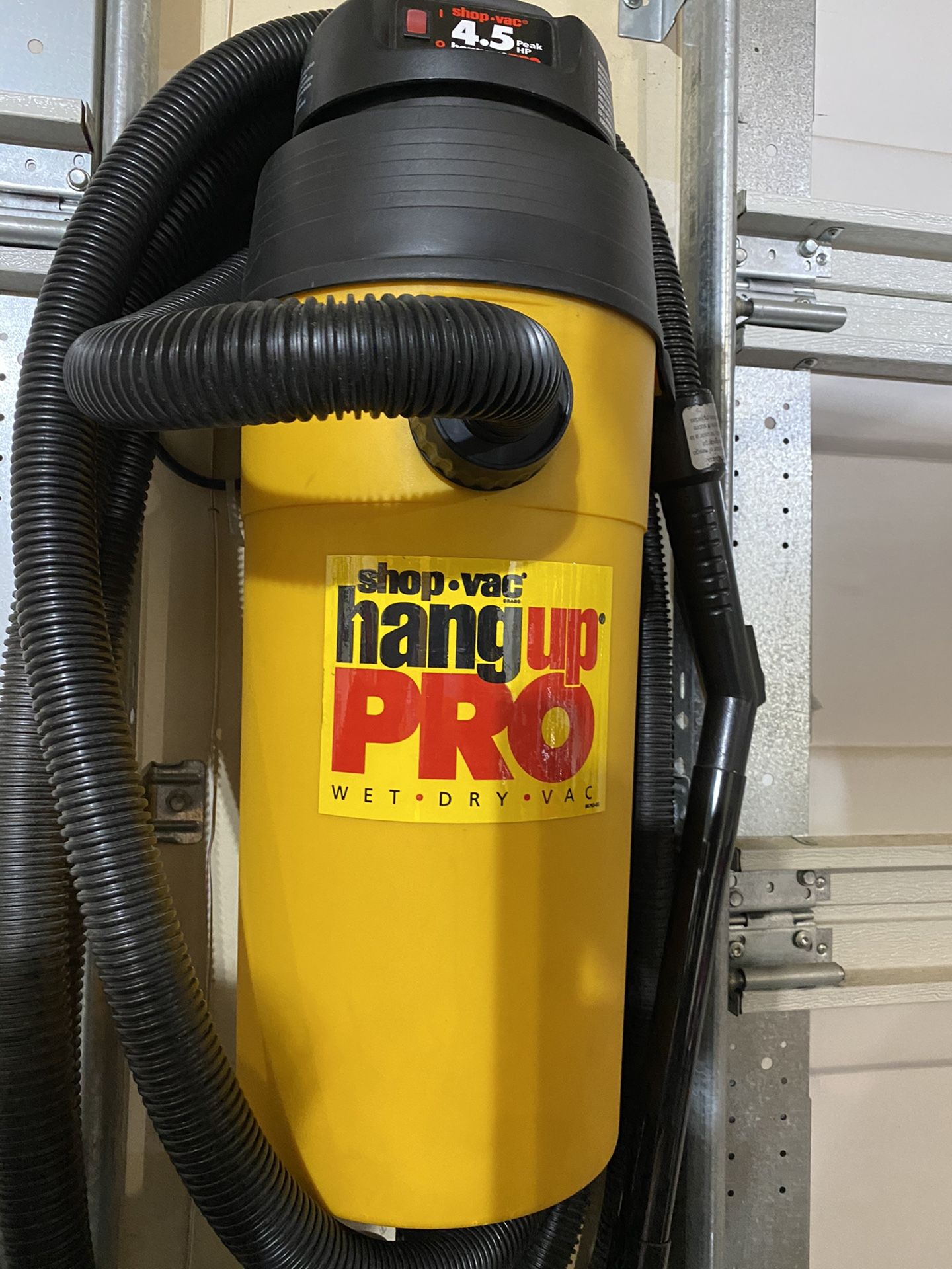 ShopVac 5Gallon 4.5Peak HP Hang Up PRO Wall Mounted Wet/Dry Vacuum