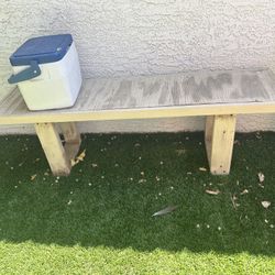 wooden stool/table 