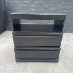 End Table/Mini Dresser