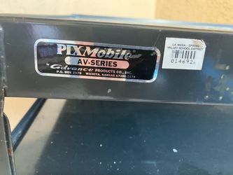 Metal rolling media cart