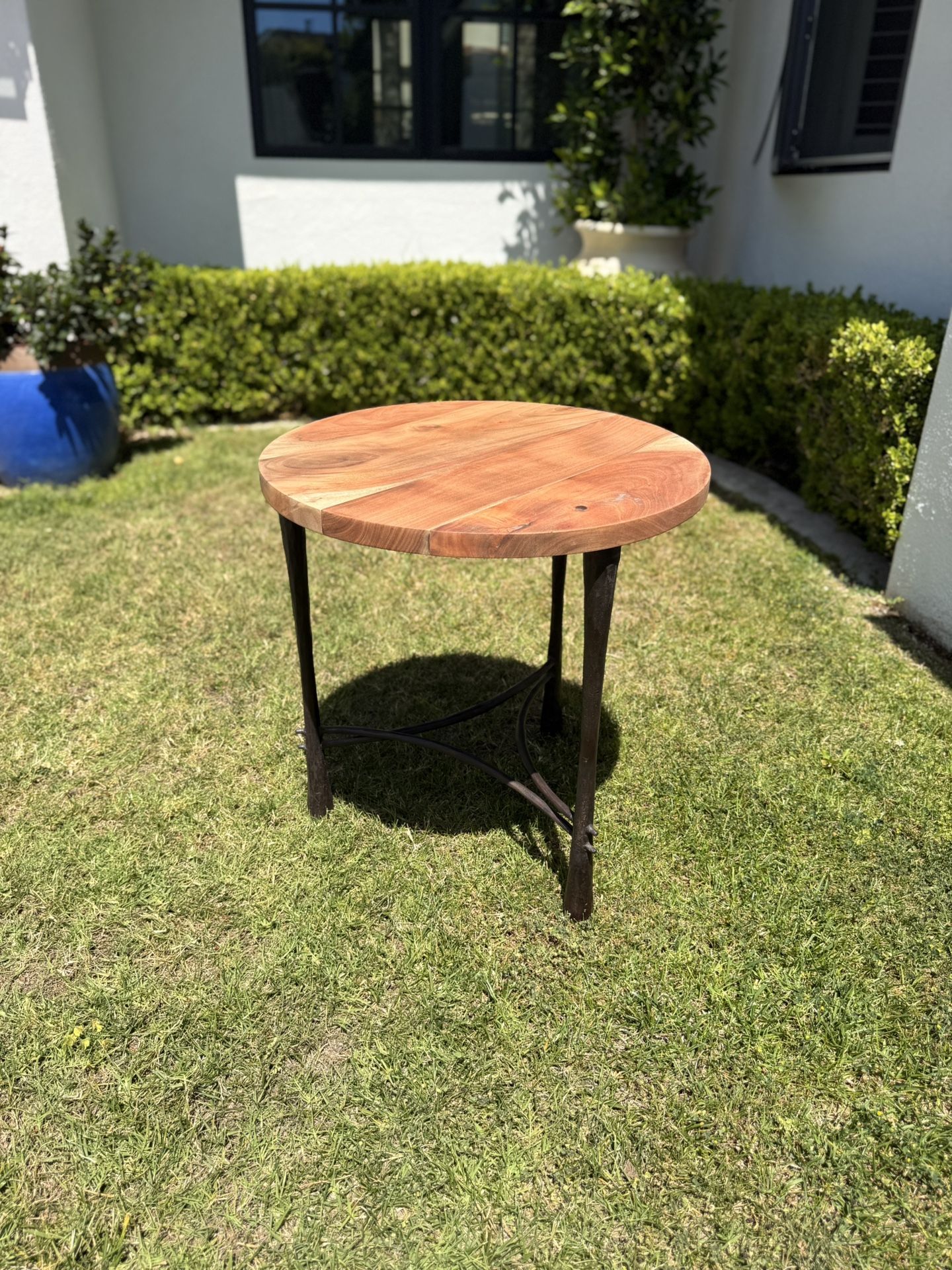 Wood and metal Round end table