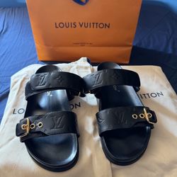 Louis Vuitton Sandals/ Black/ Size 9 + Louis Bag 