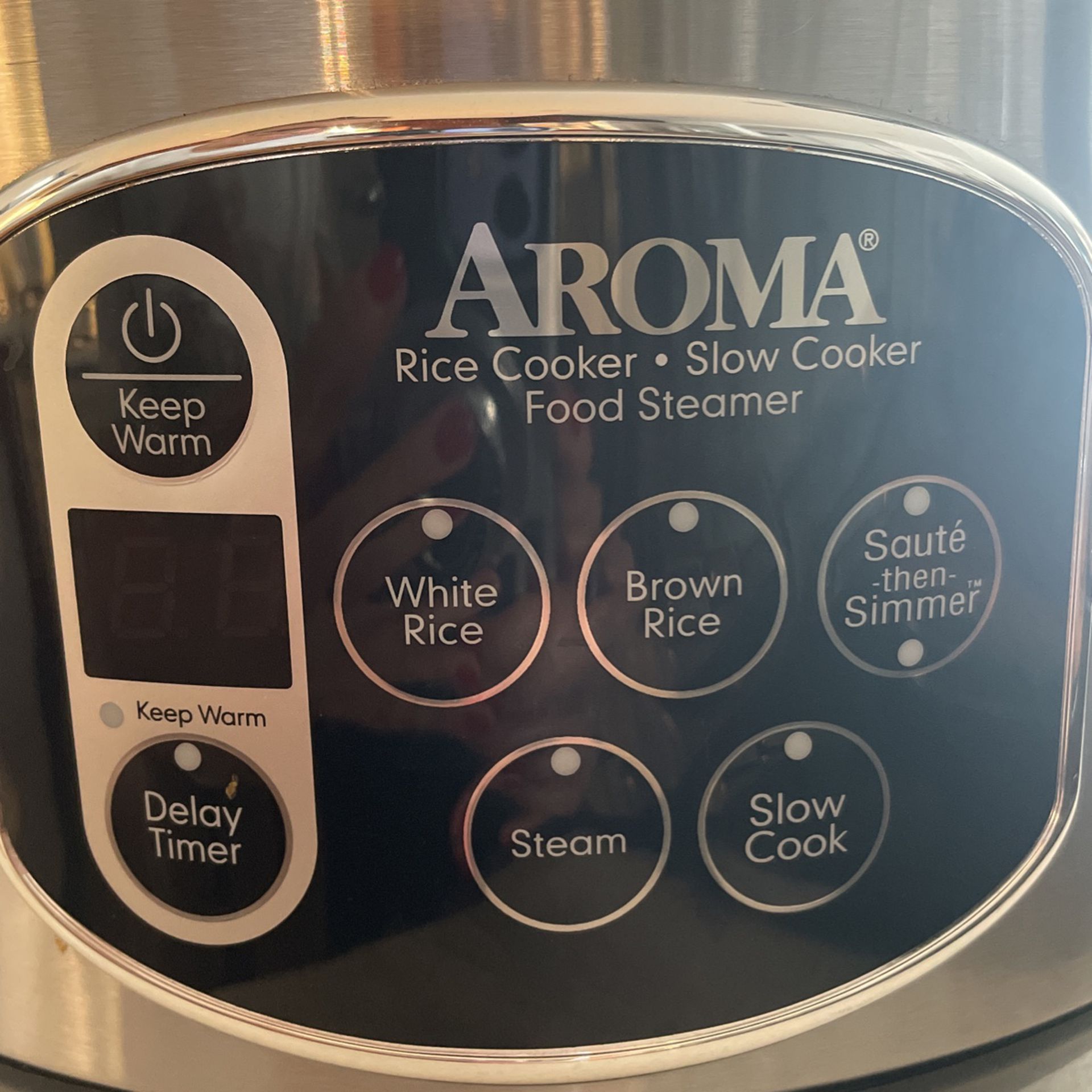Aroma Housewares 8-Cup (cooked)/ 2 Quart Digital Cool-Touch Rice Cooker &  Food Steamer for Sale in Seattle, WA - OfferUp