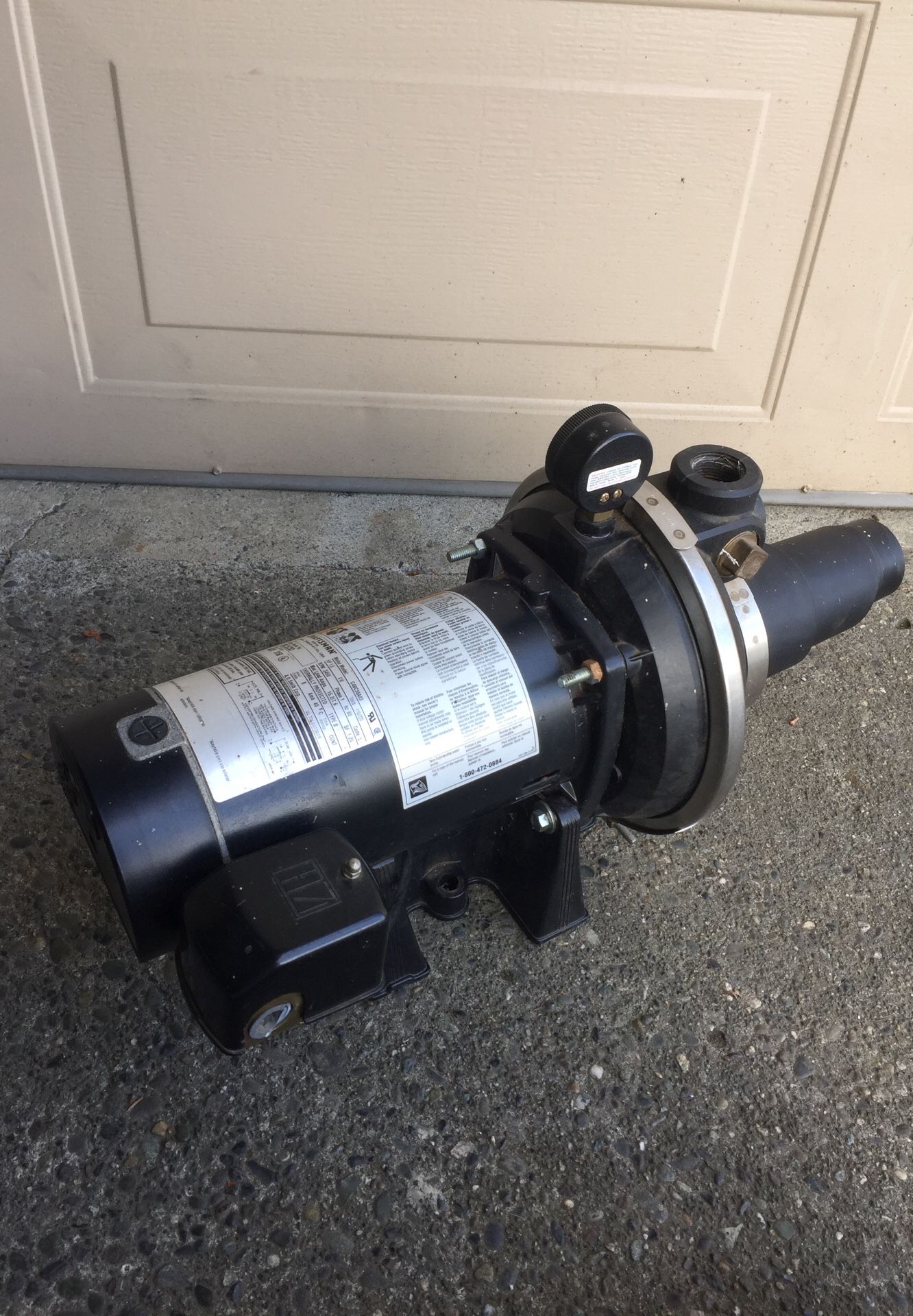 Craftsman professional convertible jet pump hydroglass 1hp for Sale in