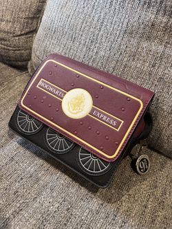 Harry Potter Limited Edition Hogwarts Express Crossbody Purse Handbag!